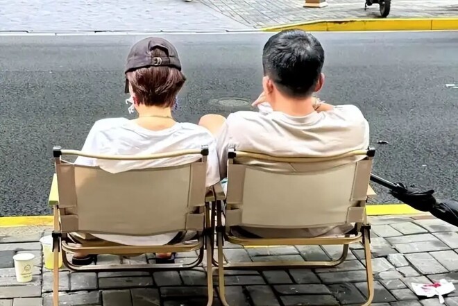 点击图片看原样大小图片