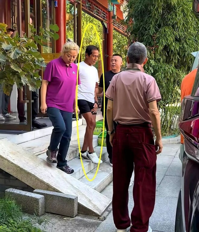 点击图片看原样大小图片