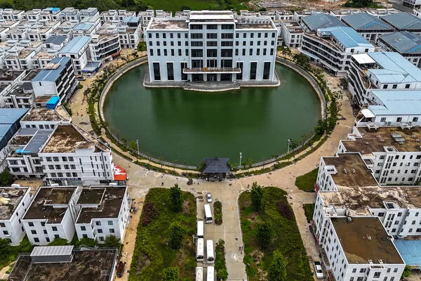 点击图片看原样大小图片