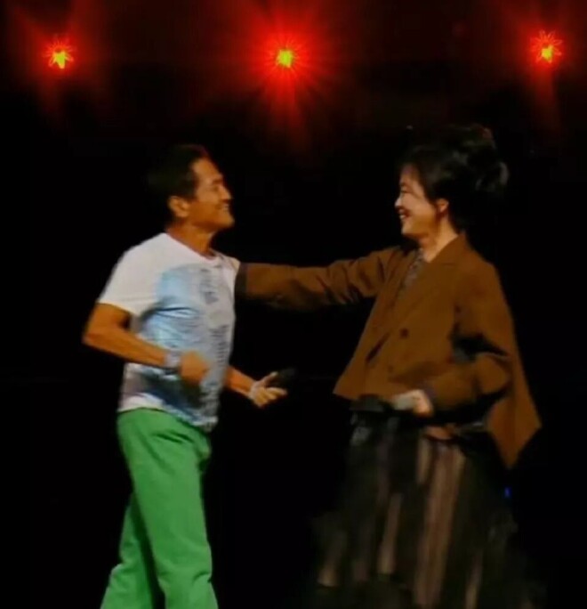点击图片看原样大小图片