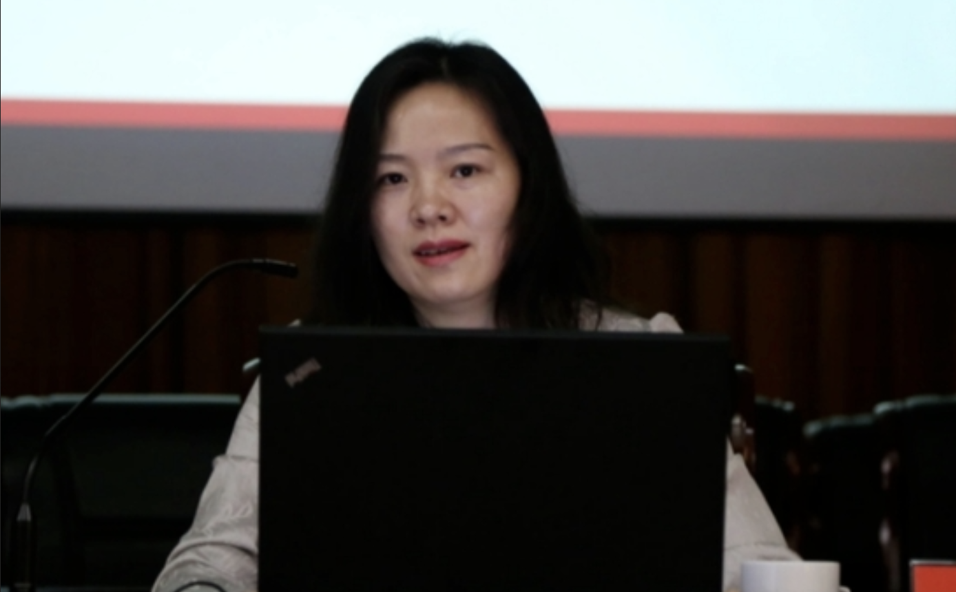 金融圈美女大佬的倒掉