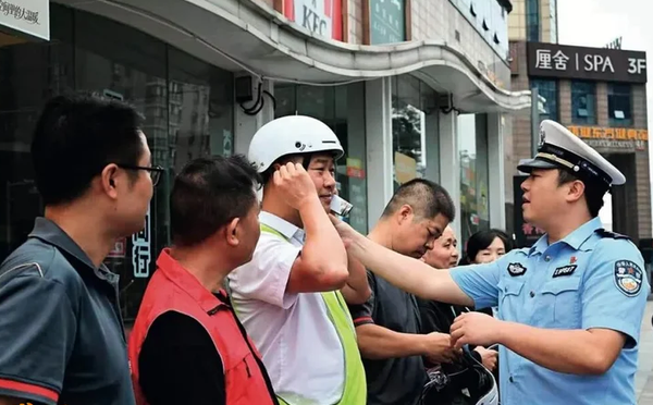 纵容“马路杀手”，电动自行车谁在骗谁？