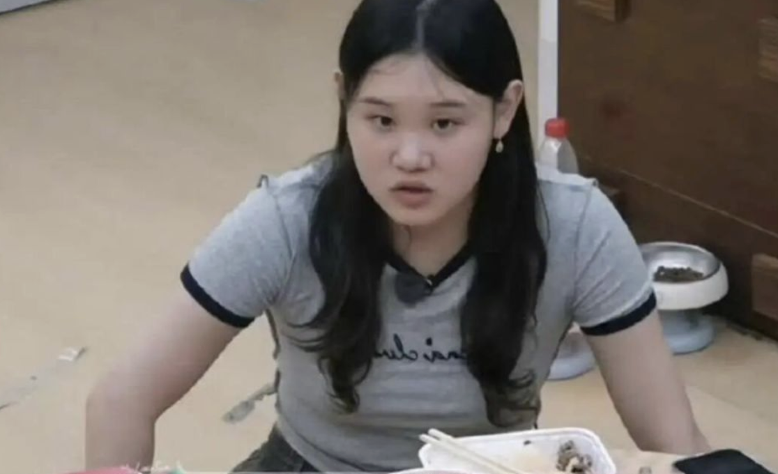 奥运冠军母女“互怼”，全网坐不住了