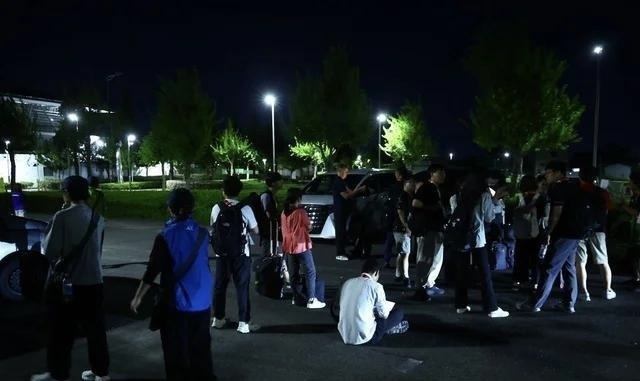 点击图片看原样大小图片