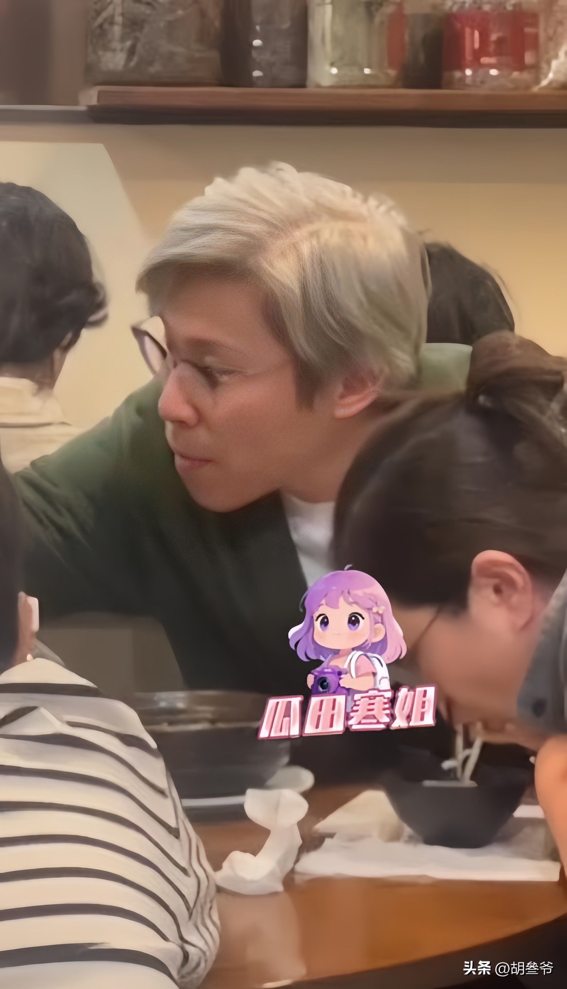 点击图片看原样大小图片