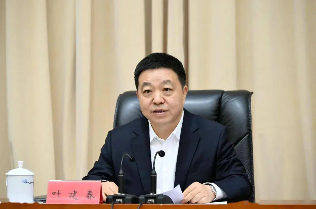 点击图片看原样大小图片