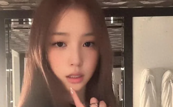 赵薇16岁女儿近照曝光