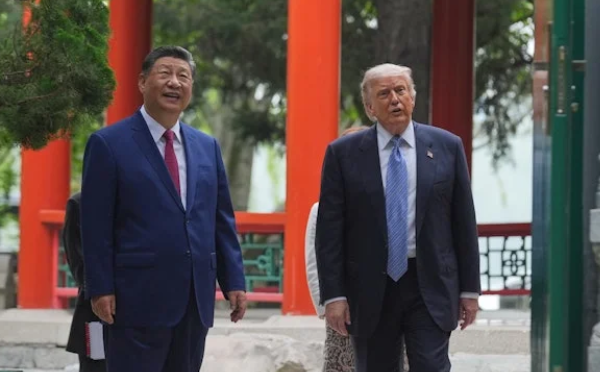 习近平抵达美国，特朗普亲自接机