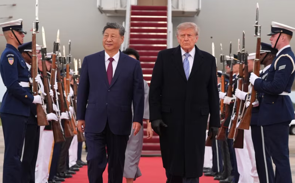 习近平抵达华盛顿，特朗普迎接