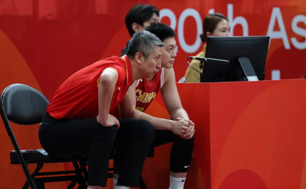 中国男篮,也是职场中的牛马
