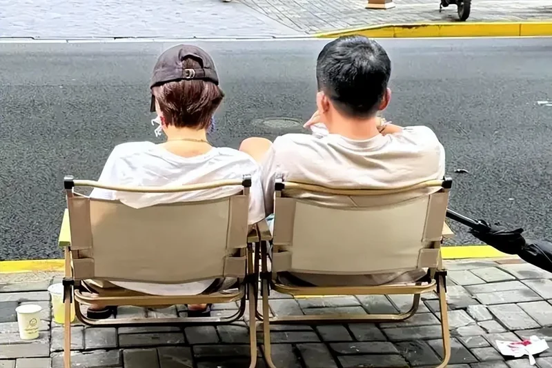 点击图片看原样大小图片