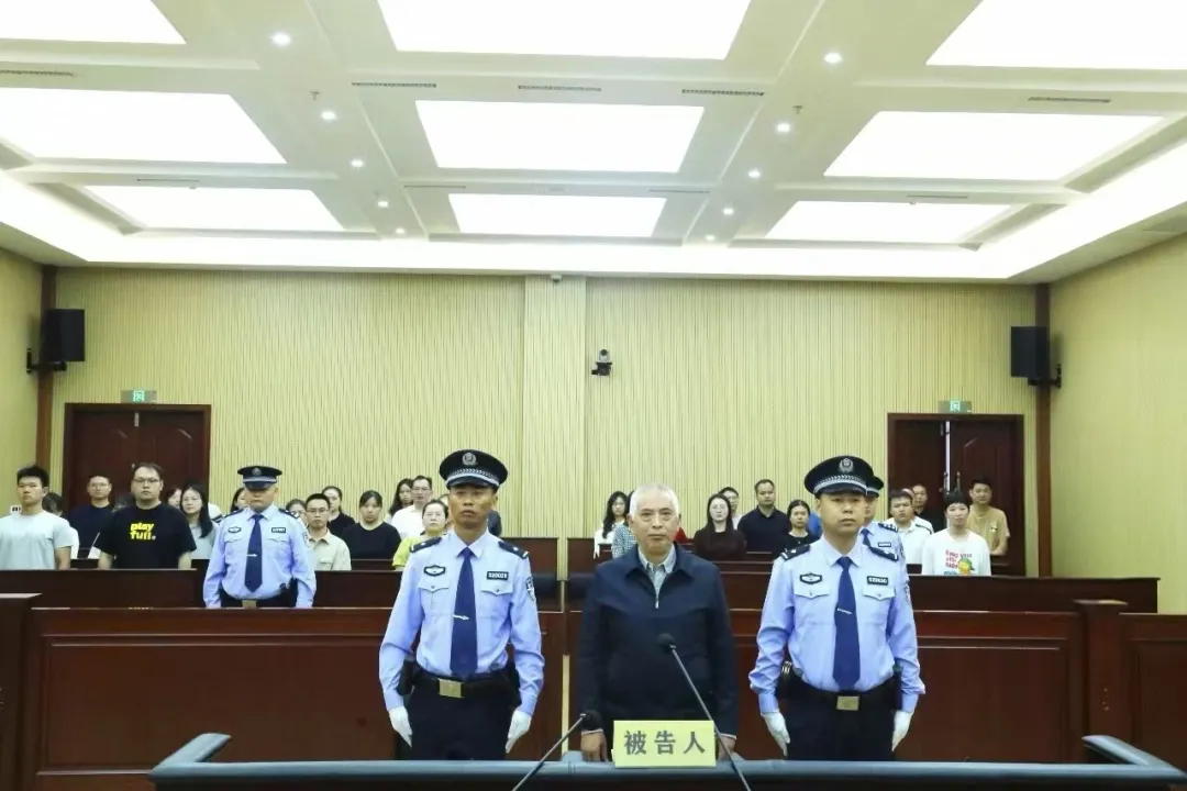 点击图片看原样大小图片