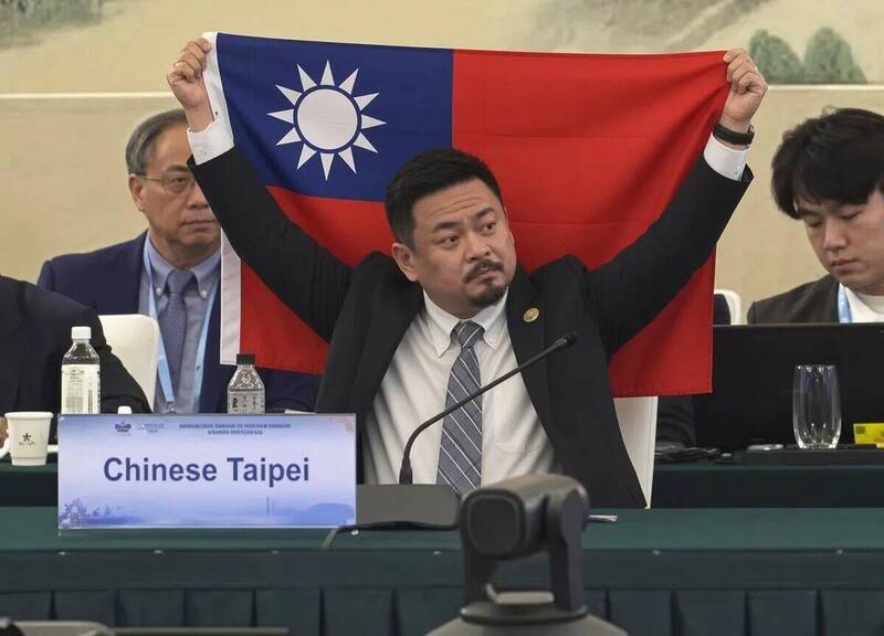点击图片看原样大小图片
