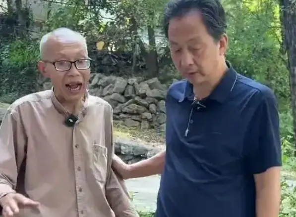 点击图片看原样大小图片