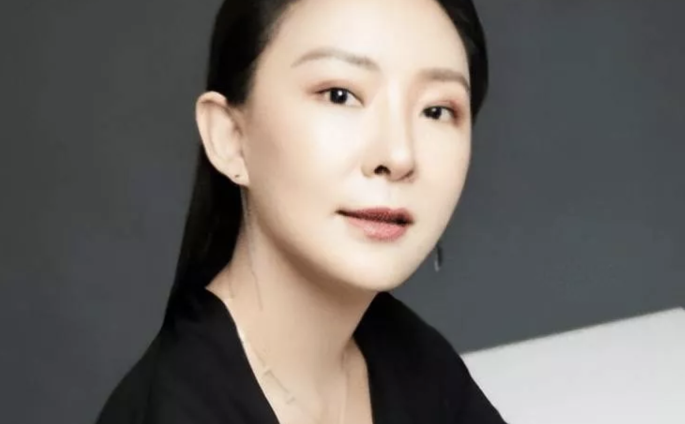 游本昌女儿未婚未育,45岁成人生赢家