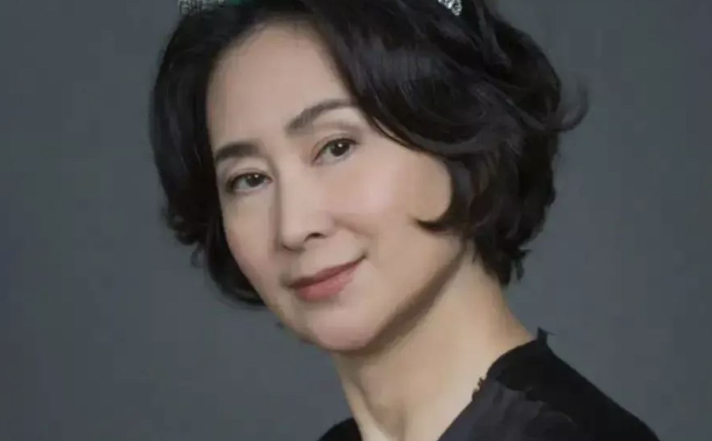 与何超琼同居14年，没领证没孩子没名分