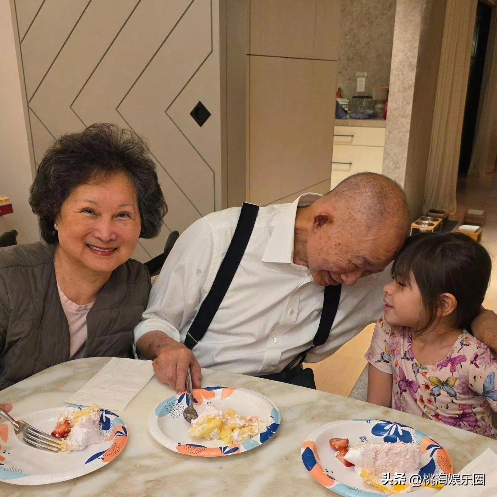 点击图片看原样大小图片
