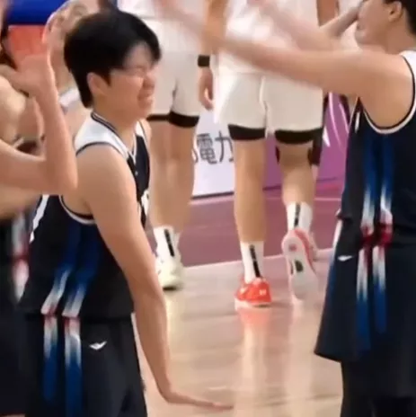 点击图片看原样大小图片