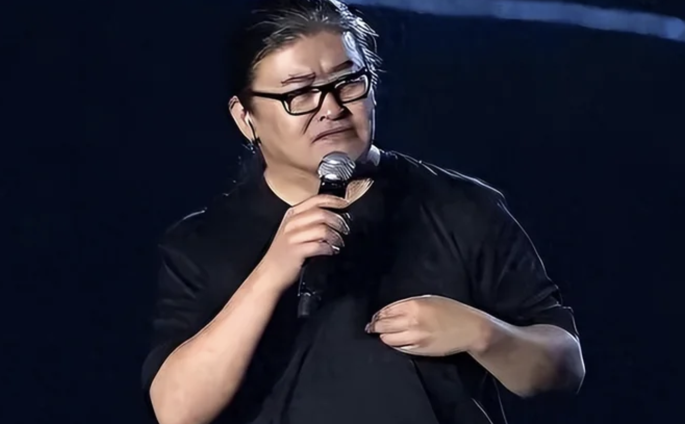 刘欢离世仅1天，荒唐一幕上演