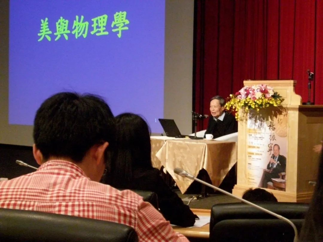 点击图片看原样大小图片
