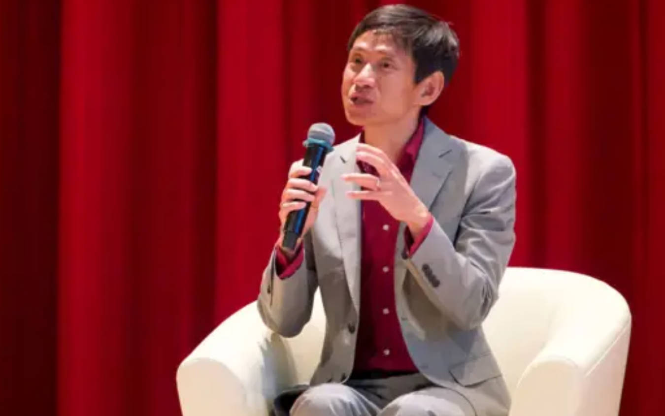 他意外成为中国年轻人疯狂迷恋的“偶像”