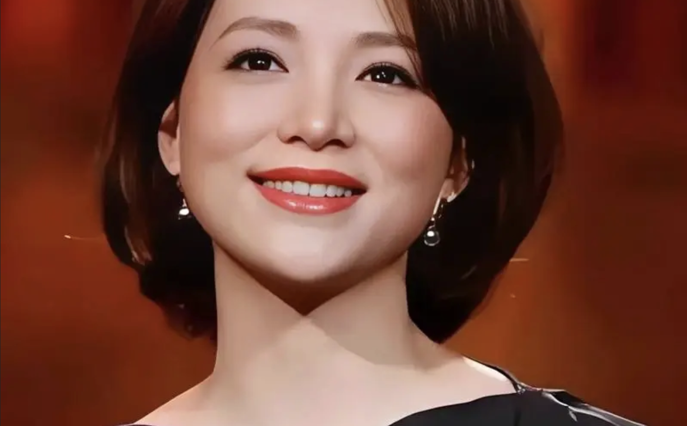 董卿复出失败，七年等待成遗憾