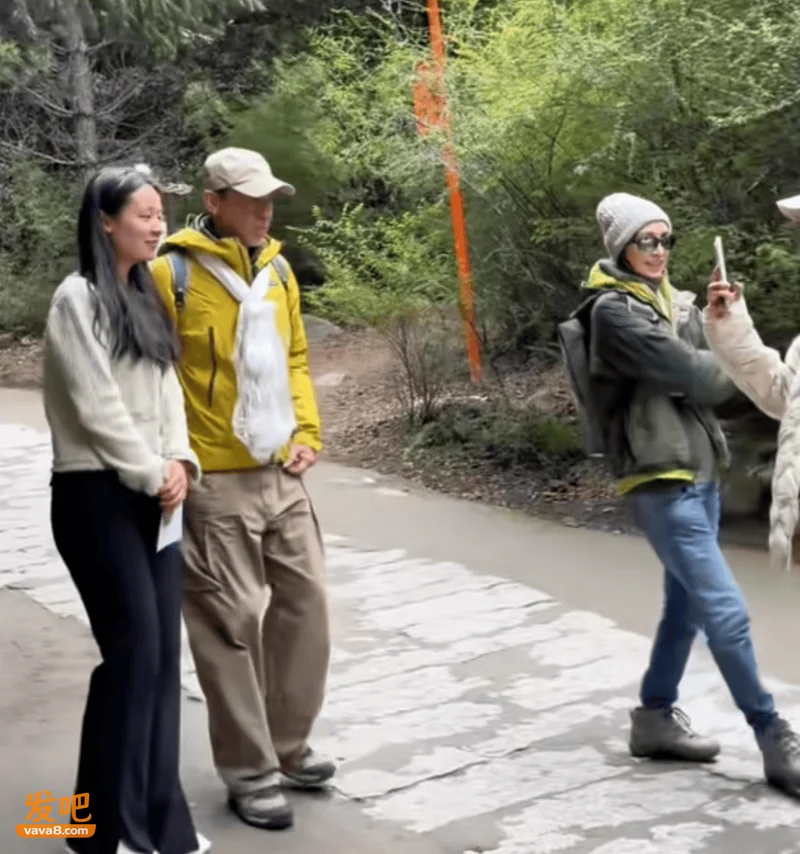 点击图片看原样大小图片