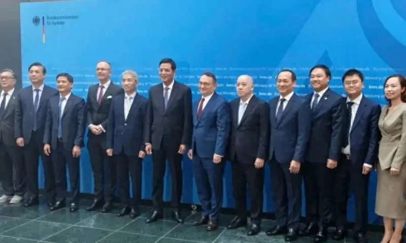 点击图片看原样大小图片