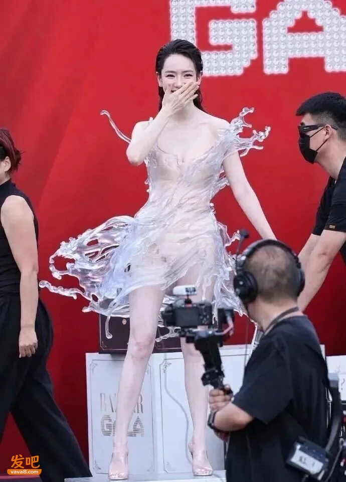 点击图片看原样大小图片