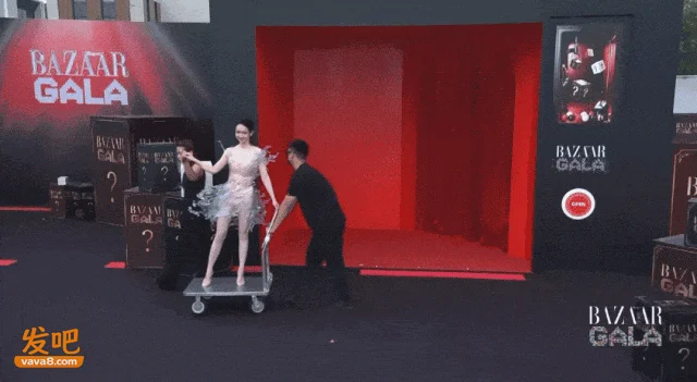 芭莎之夜,多名女星被批擦边