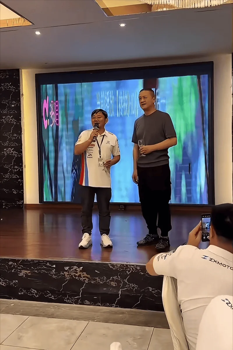 点击图片看原样大小图片