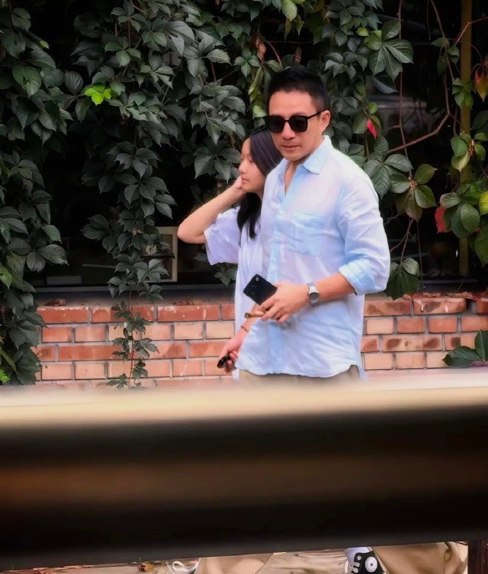 点击图片看原样大小图片