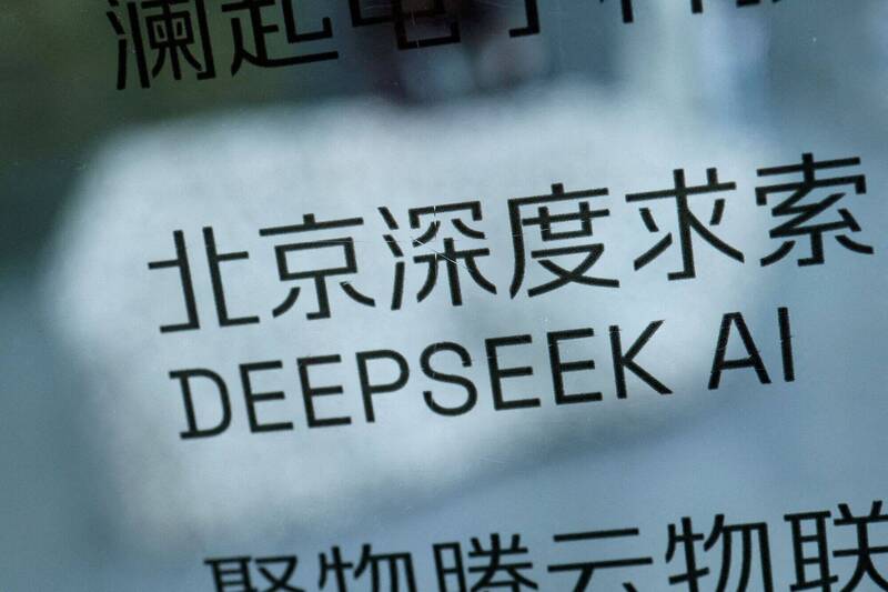 点击图片看原样大小图片