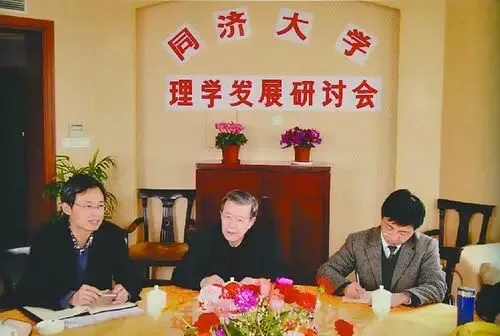 点击图片看原样大小图片