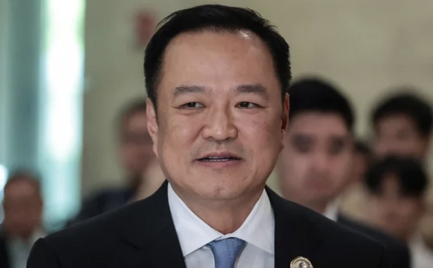 泰国军方出手力保，华裔总理逃过一劫