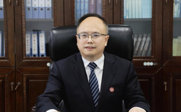 严功军任重庆师范大学校长