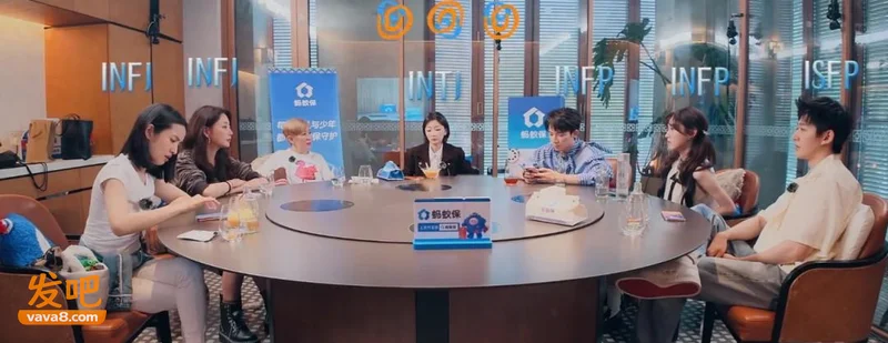 点击图片看原样大小图片