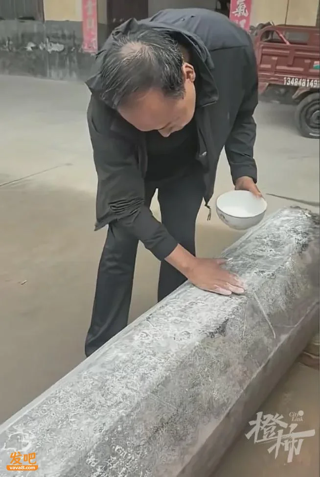点击图片看原样大小图片